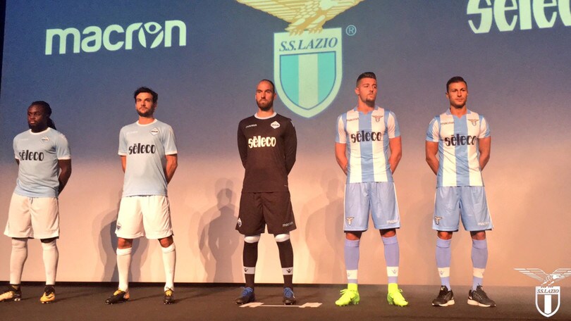 Lazio, presentate le maglie della stagione 2017/18