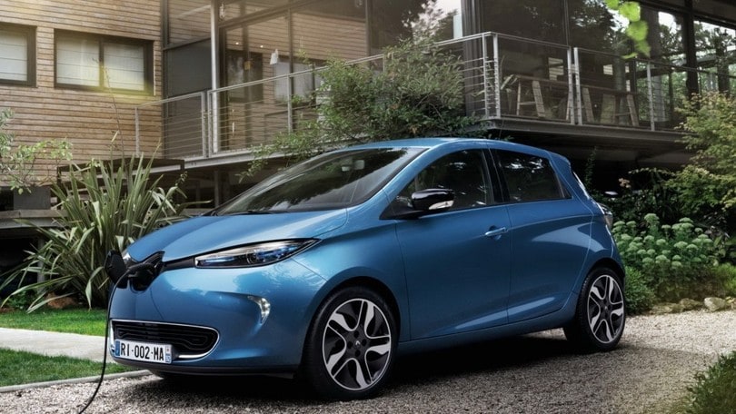 In Francia dal 2040 si venderanno solo elettriche