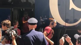 La Roma in partenza per Pinzolo