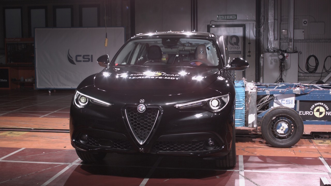 Crash test Euro NCAP, 5 stelle per la Alfa Romeo Stelvio