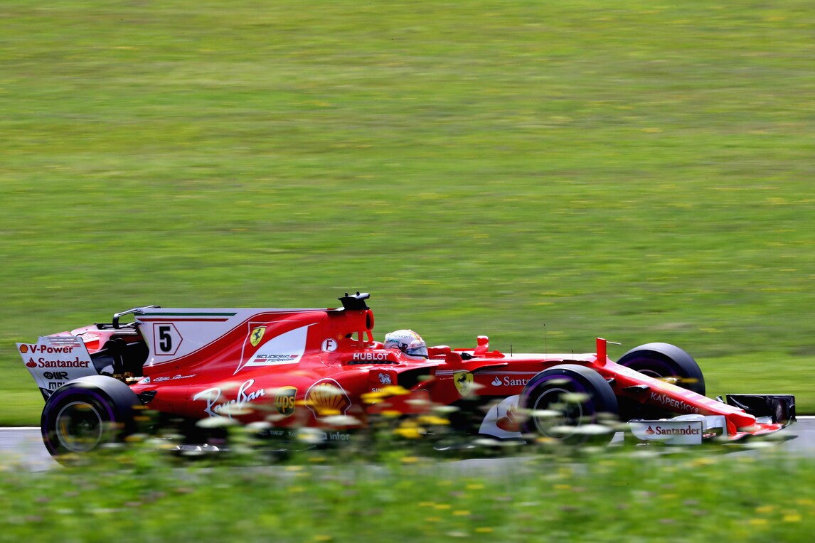 F1, Gp Austria: Vettel vola nelle terze libere
