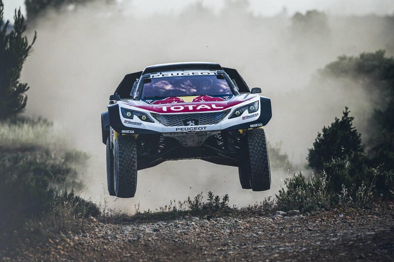 Peugeot 3008 DKR Maxi, esordio con vittoria sulla Via della Seta