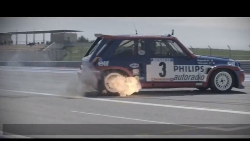 Pilota 70enne si scatena su una vecchia R5 Turbo