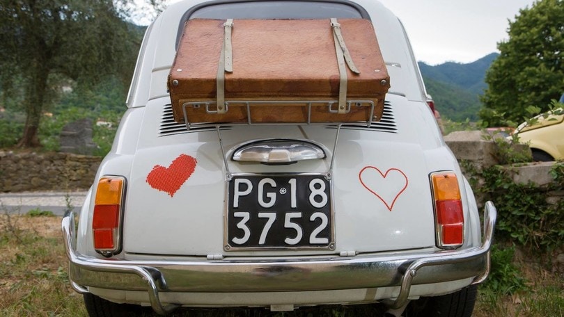 La carica delle 500: le foto del maxi raduno per i 60 anni