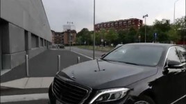 Milan, l'ingresso in sede dei fratelli Donnarumma