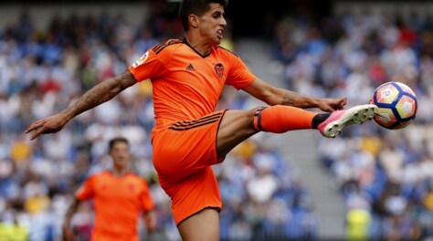 Juve, offerta al Valencia per Cancelo: 17 milioni più Lemina