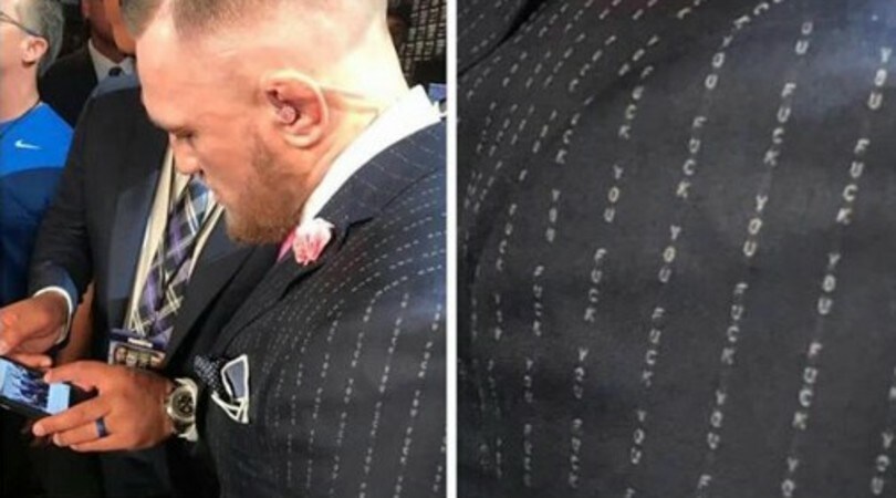Il gessato 'sobrio' di Conor McGregor