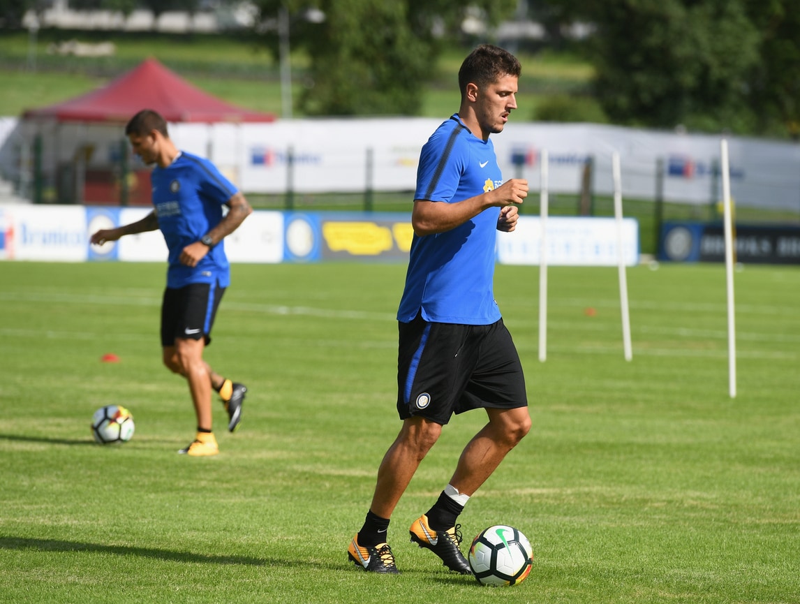 Inter, Sabatini: «Jovetic al Siviglia? O alle nostre richieste, o resta»