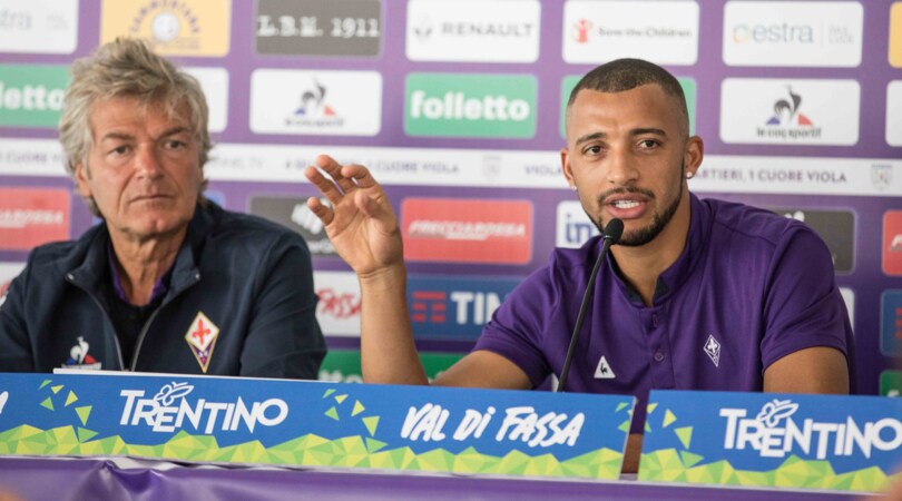 Fiorentina, presentato Vitor Hugo