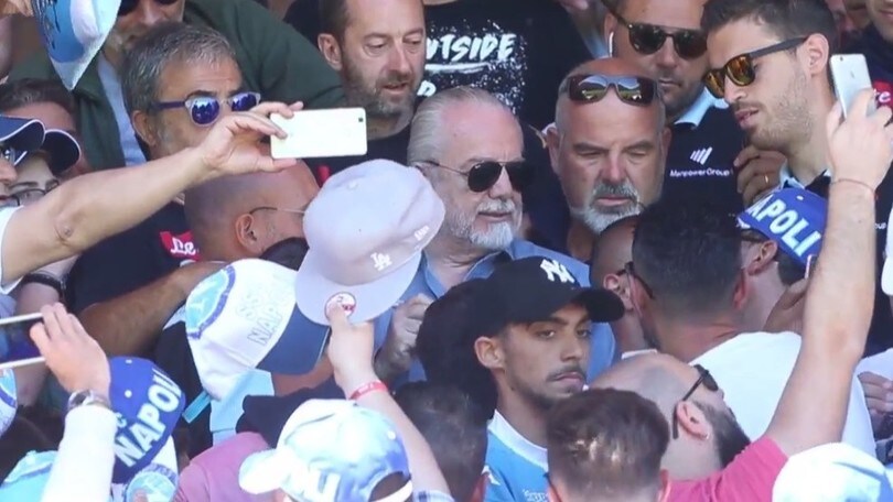 Napoli, tutti per De Laurentiis: «C'è solo un presidente»