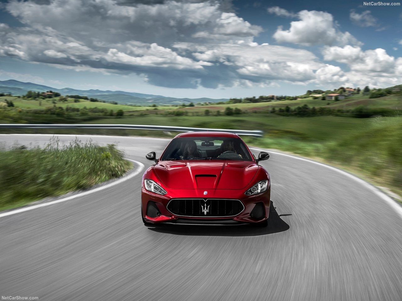 Maserati GranTurismo 2018: foto