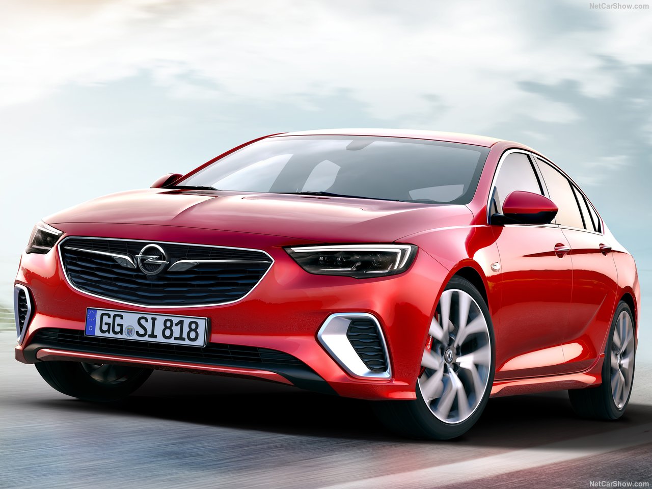 Opel Insignia GSi, più veloce della OPC da 325 cv
