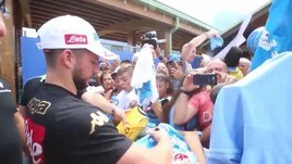 Napoli, tifosi pazzi per Mertens a Dimaro