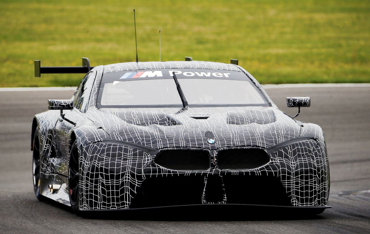 BMW M8 GTE, sfida a Ferrari e Porsche