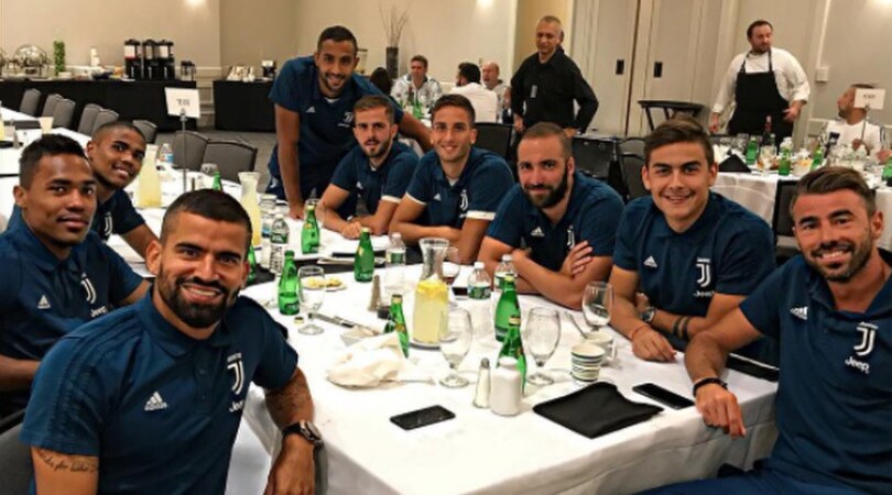 Juventus, foto di gruppo a New York. Dybala: «Siamo tornati insieme»