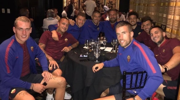 Roma, cena a base di sushi per dare il benvenuto a Kolarov
