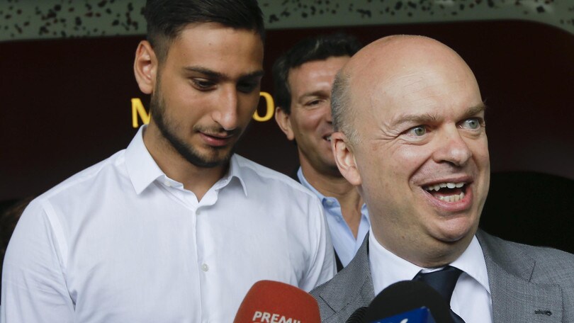 Il Milan tornato in Italia. Fassone: «Kalinic? Qualcuno arriverà»
