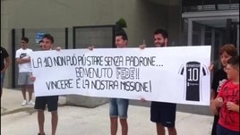 I tifosi della Juve aspettano Bernardeschi