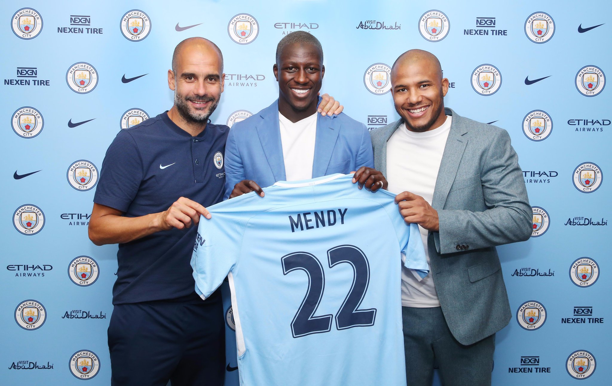 Manchester City, ufficiale Mendy