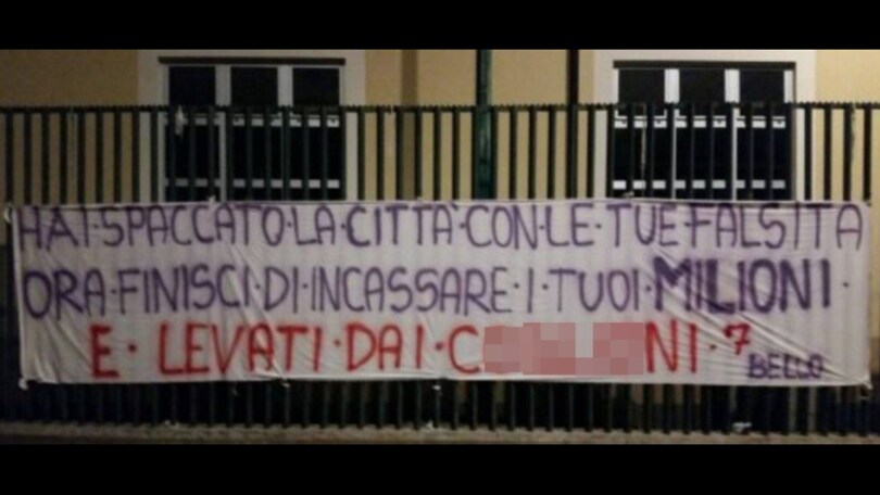 Fiorentina, un altro striscione contro Bernardeschi