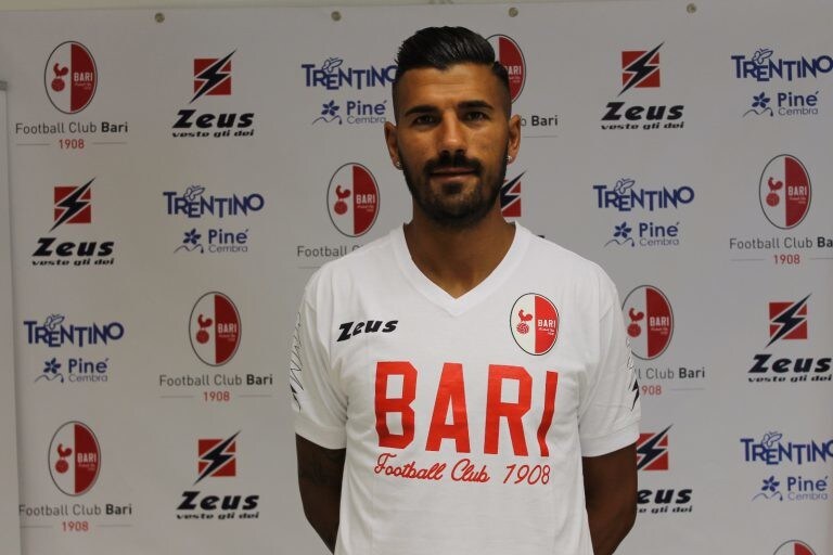 Calciomercato Bari, colpo D'Elia: firma un triennale