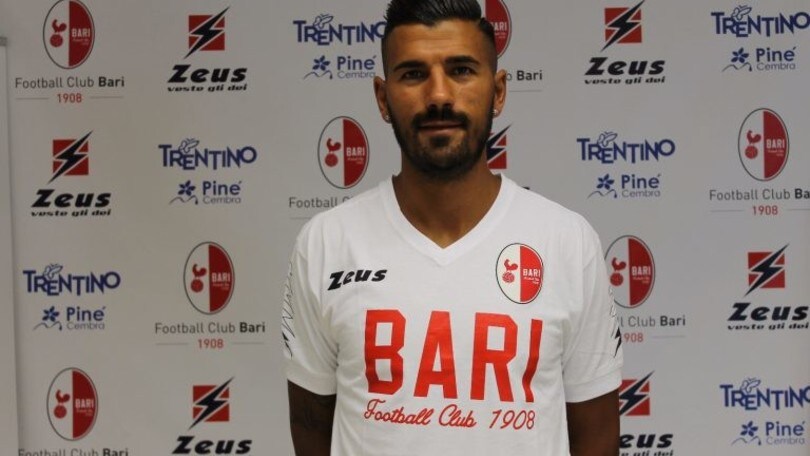 Calciomercato Bari, colpo D'Elia: firma un triennale