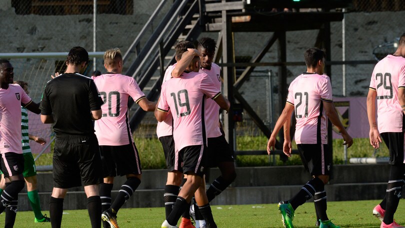Bufera a Palermo: i tifosi impediscono alla squadra di allenarsi