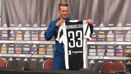 Juventus, Bernardeschi si presenta con la 33: «La numero 10 dovrò meritarla»