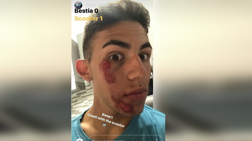 Moto3, incidente in scooter per Bastianini