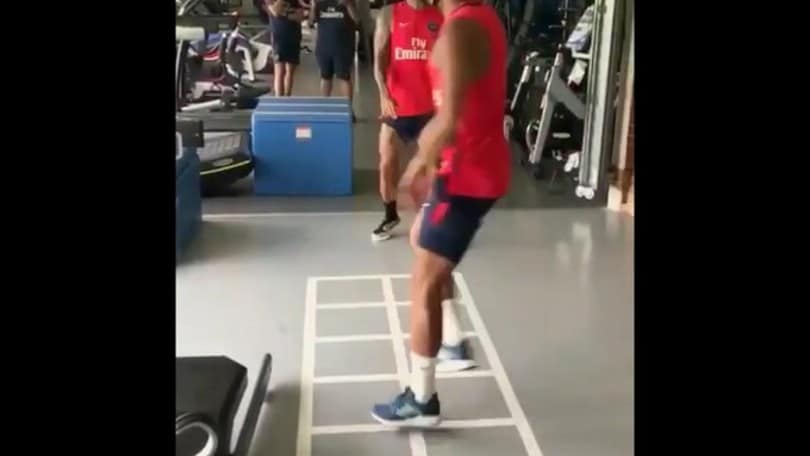 Psg, Dani Alves show in palestra