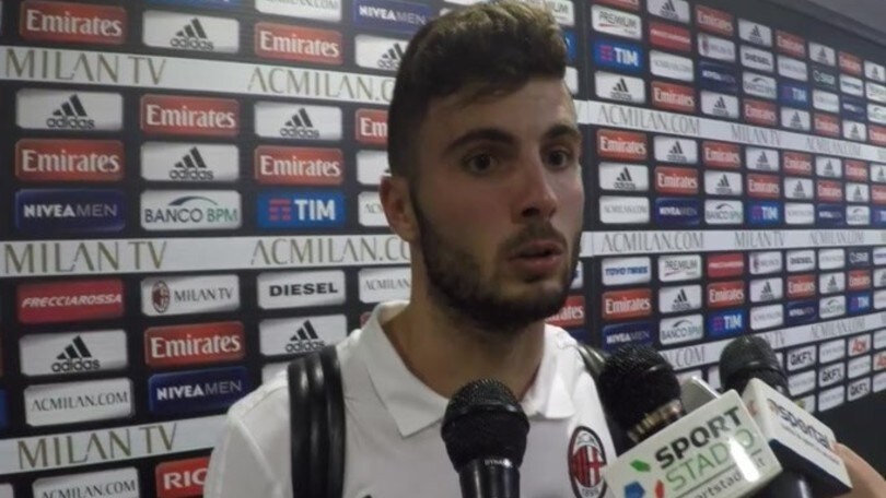 Cutrone: "Non c'è cosa più bella che esultare coi tifosi"