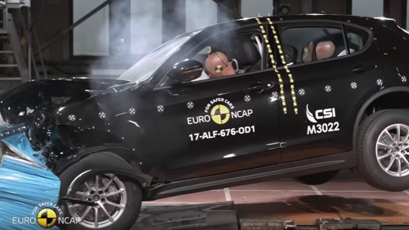Alfa Romeo Stelvio alla prova del crash test