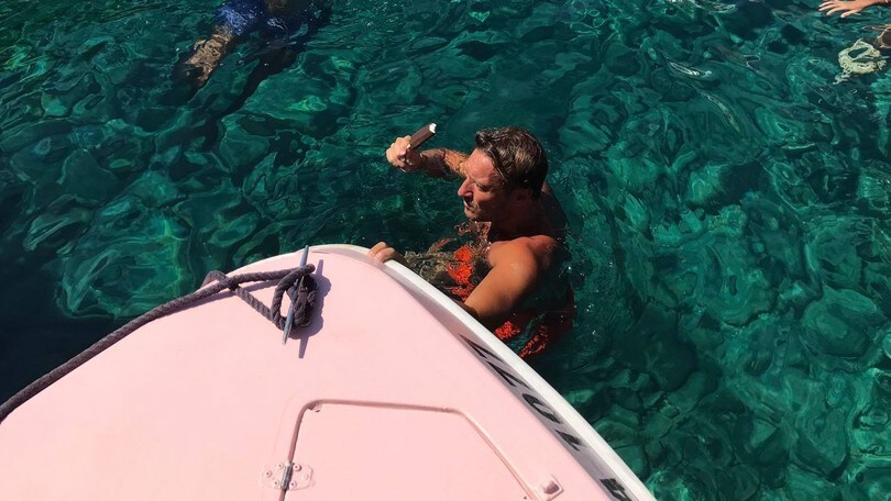 Totti a Ponza si gode il cremino in mare