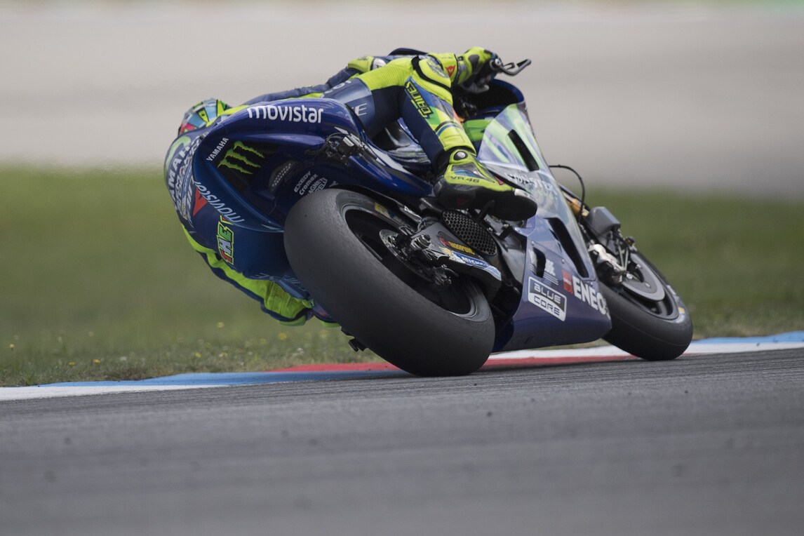 MotoGp Yamaha, Rossi: «Bello essere davanti a tutti»