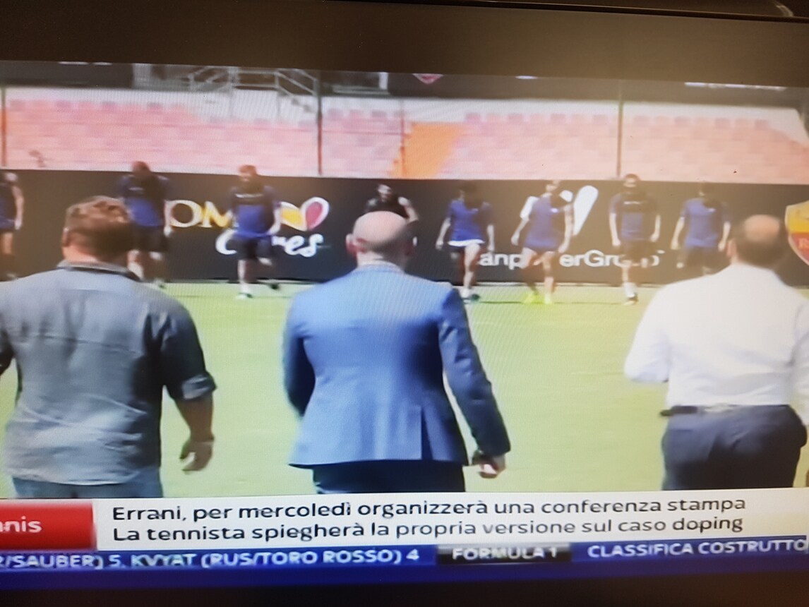 Roma, Totti a Trigoria. Primo giorno da dirigente