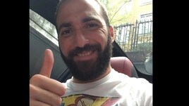Higuain dedica una canzone ai suoi tifosi