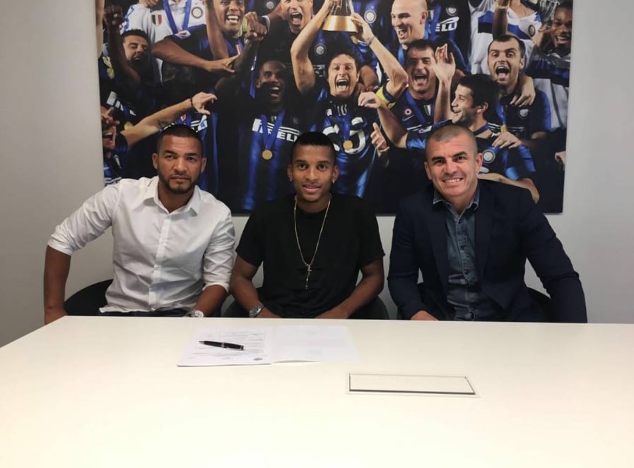 Inter, ufficiale l'acquisto di Dalbert. E Aurier lo retwitta...