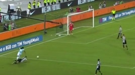 De Sciglio, l'ironia dei social: "Che affarone scambiarlo con Bonucci"