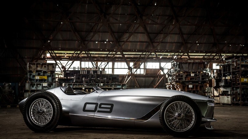 Infiniti Prototype 9, elettrico vintage: foto