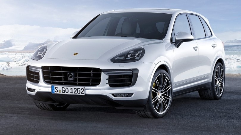 Porsche Cayenne, terza generazione sulla rampa di lancio