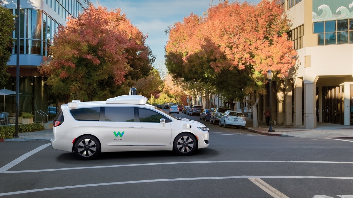 FCA collaborerà con BMW, Intel e Mobileye per la guida autonoma
