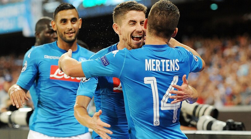 Champions League, Napoli-Nizza 2-0: Mertens-Jorginho, i francesi si arrendono