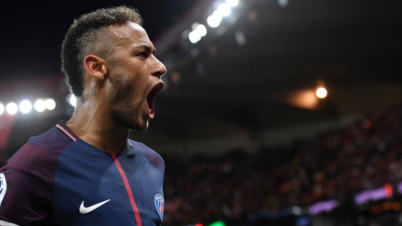 Neymar, frecciata al Barcellona: «Deluso dal comportamento della società»