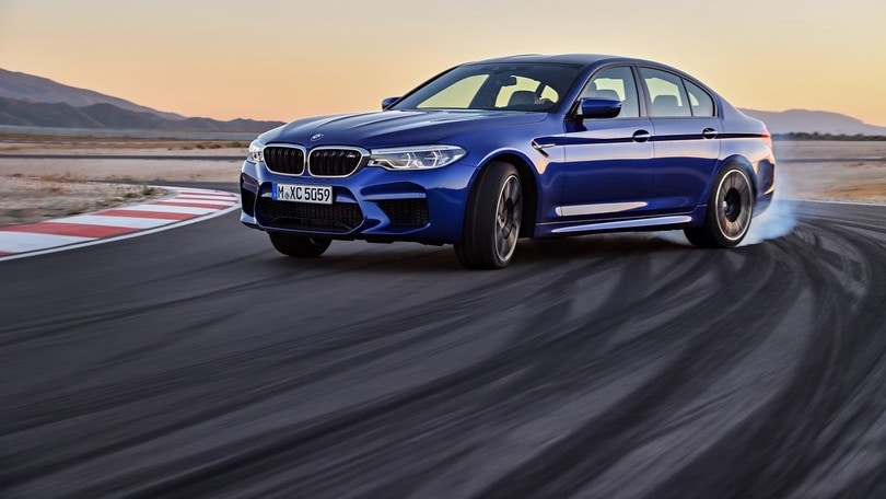 BMW M5, 600 CV e trazione posteriore o integrale