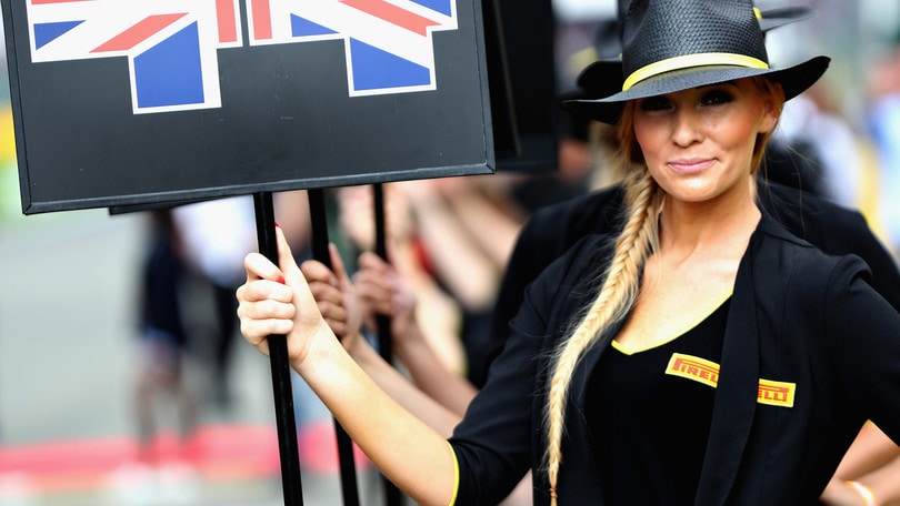 Gp Belgio, il saluto sexy delle Grid Girls