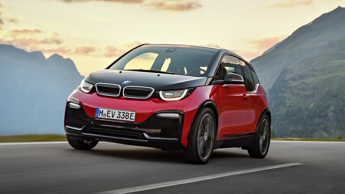 BMW i3, con il restyling arriva anche la i3s