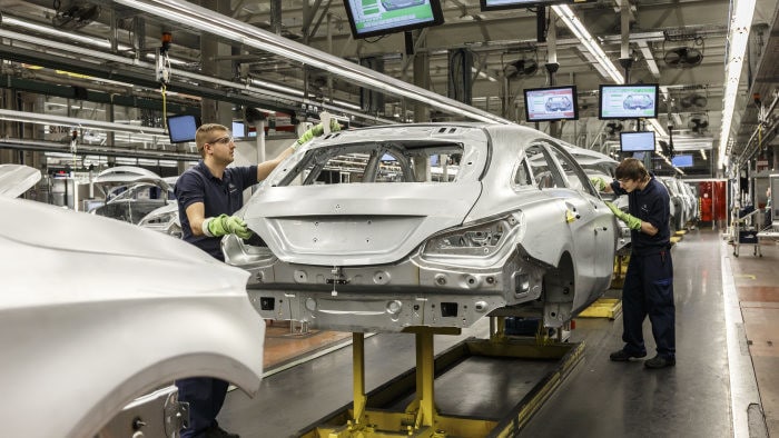 Mercato auto, boom ad agosto: +15,8 grazie a noleggi e società