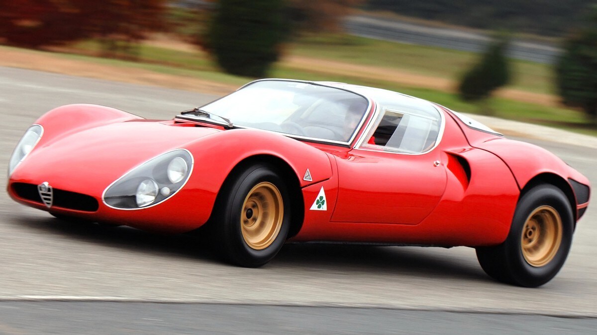 Alfa Romeo 33 Stradale, 50 anni di grande bellezza
