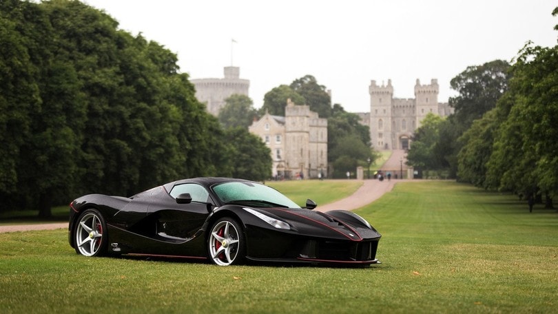 LaFerrari Aperta da 1.000 CV va all'asta per beneficenza