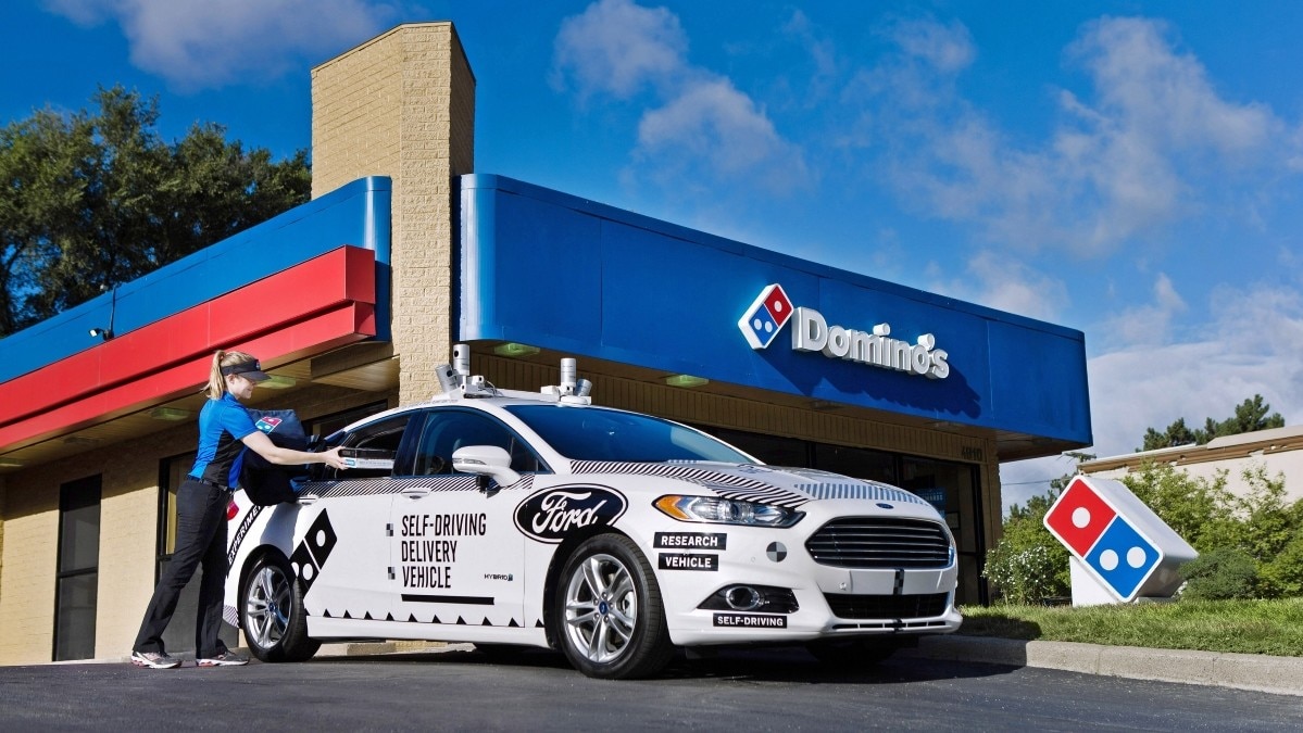 Ford, la pizza arriva a domicilio con la guida autonoma